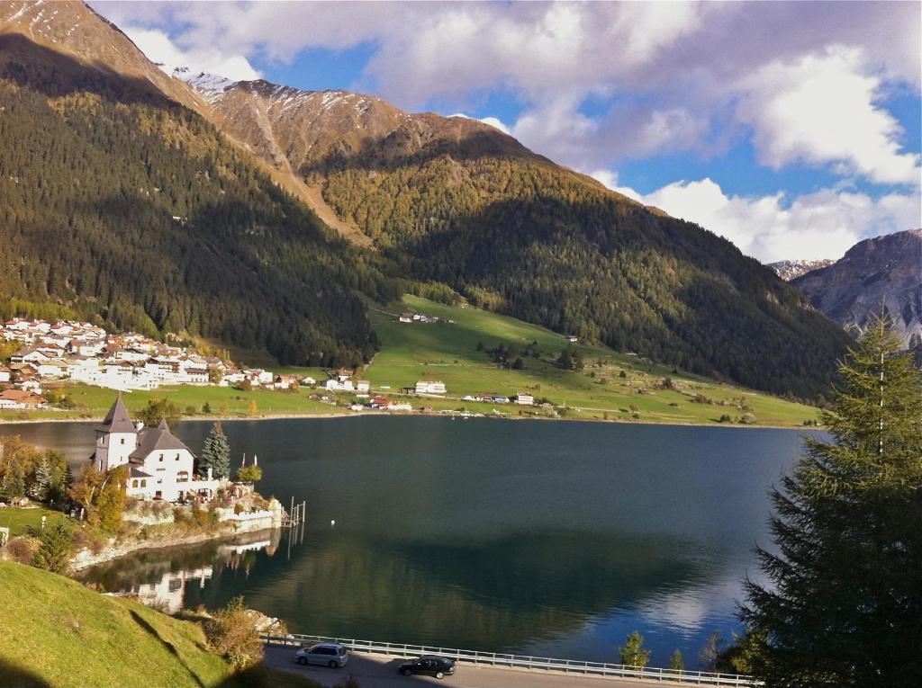 Hotel Laerchenhain サン・ヴァレンティーノ・アッラ・ムータ エクステリア 写真
